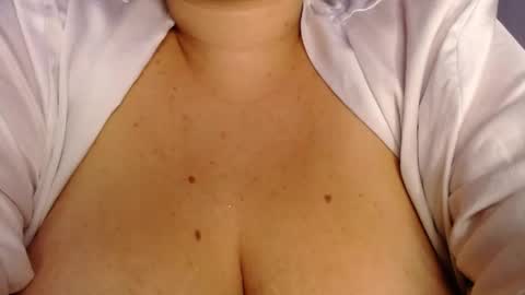Snapshot of mariapaulina_1 chatting on 05/14/26, 07:26 Maria paulina online show from 05/14/26, 07:26