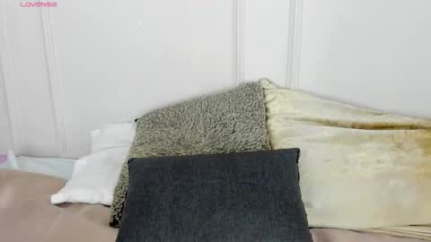 Maria Pettit online show from 03/05/26, 12:01