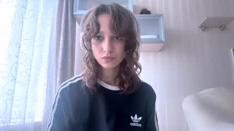 Jenny online show from 07/12/26, 08:16