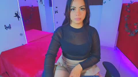 Snapshot of maribelsex303av chatting on 09/23/25, 03:48 maribelsex303av online show from 09/23/25, 03:48