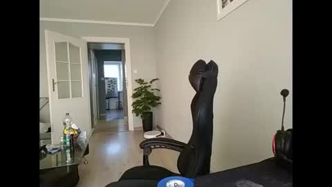 Snapshot of maribor5879 chatting on 02/05/25, 03:09 maribor5879 online show from 02/05/25, 03:09