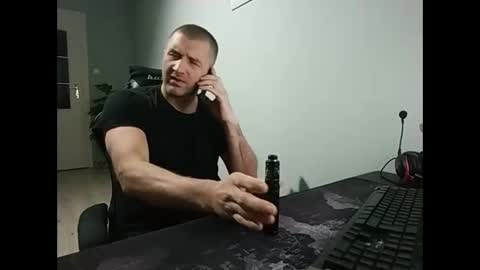 Snapshot of maribor5879 chatting on 02/15/25, 04:23 maribor5879 online show from 02/15/25, 04:23