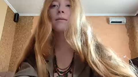 Snapshot of maricagorgo chatting on 06/28/26, 12:05 Kate online show from 06/28/26, 12:05