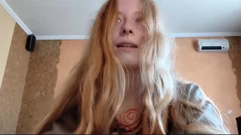 Snapshot of maricagorgo chatting on 07/04/26, 04:29 Kate online show from 07/04/26, 04:29