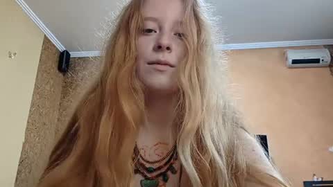 Snapshot of maricagorgo chatting on 07/10/26, 05:12 Kate online show from 07/10/26, 05:12
