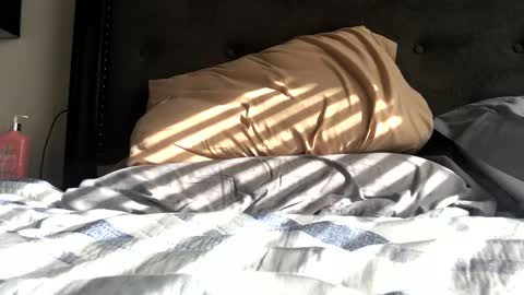 marie00090 online show from 11/12/25, 06:52