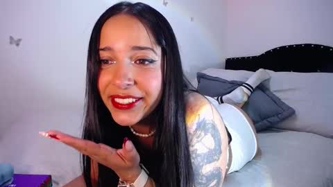 Nicolle online show from 12/29/24, 06:03