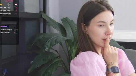 Snapshot of marie_diaze chatting on 04/10/26, 11:59 Marie LEAVE YOUR WITH ME online show from 04/10/26, 11:59