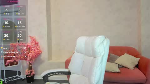 marie_hayes online show from 05/18/26, 04:07