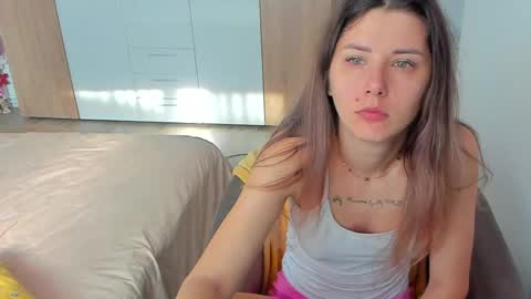 Marie   online show from 04/14/26, 05:46