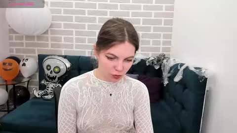 Mary 3 online show from 10/25/25, 01:46