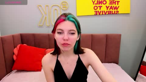 Mary 3 online show from 02/04/26, 02:06