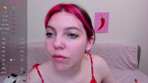 Snapshot of marie_reyess chatting on 06/02/26, 05:09 Marie 3 online show from 06/02/26, 05:09