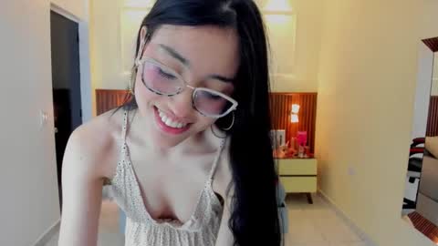 MARIE  online show from 03/30/26, 12:39