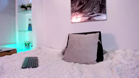 Snapshot of mariecastell_zc chatting on 12/02/24, 11:29 Maria online show from 12/02/24, 11:29