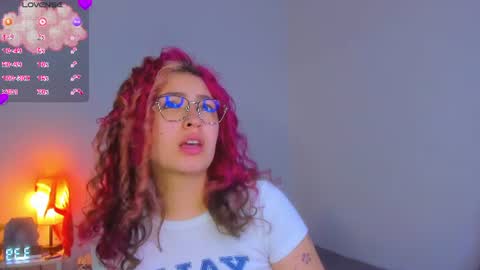 Snapshot of marieetaylor chatting on 06/27/26, 06:57 Mariee online show from 06/27/26, 06:57