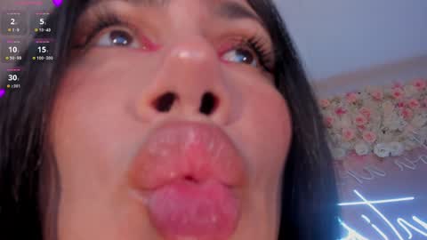 Snapshot of mariejane2 chatting on 12/18/24, 02:06 Im Marie Jane online show from 12/18/24, 02:06