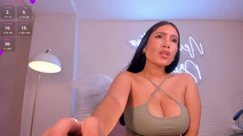 Snapshot of mariejane2 chatting on 01/04/25, 01:42 Im Marie Jane online show from 01/04/25, 01:42