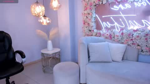 Snapshot of mariejane2 chatting on 02/16/25, 10:32 Im Marie Jane online show from 02/16/25, 10:32