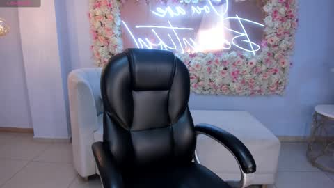 Snapshot of mariejane2 chatting on 02/28/25, 10:41 Im Marie Jane online show from 02/28/25, 10:41