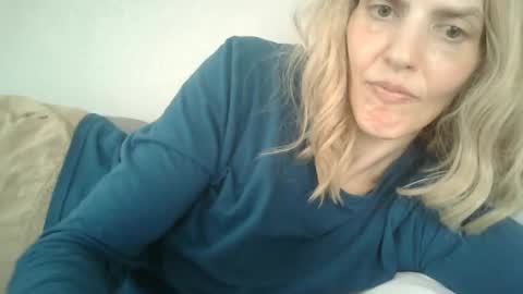 Mariejojo online show from 06/12/26, 02:16