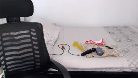 mariejuana online show from 04/15/26, 08:21