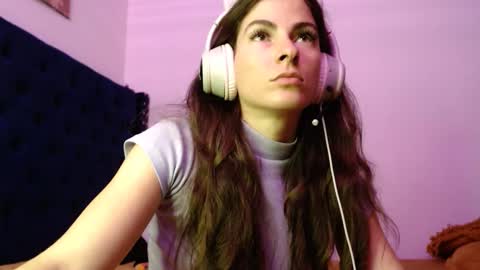 Snapshot of mariel_sins21 chatting on 02/25/25, 01:09 Mariie online show from 02/25/25, 01:09