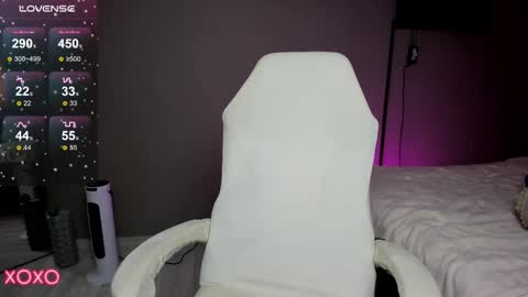 Snapshot of mariella__adams chatting on 10/09/25, 01:31 Maria  online show from 10/09/25, 01:31