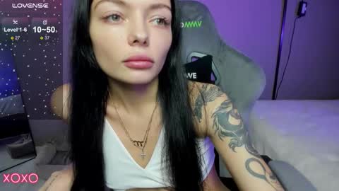 Maria  online show from 11/15/25, 08:49