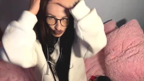 Hanna online show from 11/02/25, 03:58