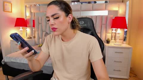 mariiahneedles online show from 12/21/24, 12:53