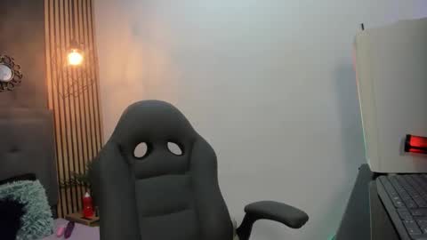 mariiajose_cruz online show from 02/19/26, 11:39