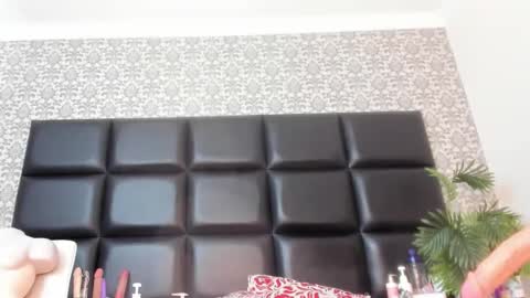 Snapshot of mariiana_fox chatting on 06/06/26, 01:11 mariana online show from 06/06/26, 01:11