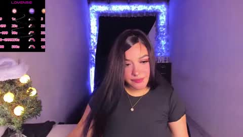 Snapshot of mariiana_hasper chatting on 01/05/25, 12:20 Mariana Hasper online show from 01/05/25, 12:20