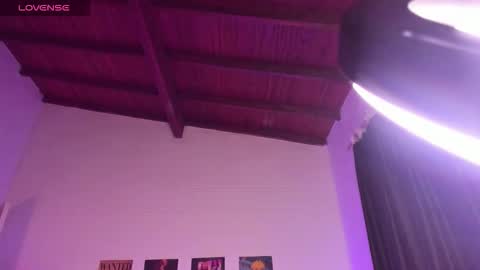 Snapshot of mariiana_hasper chatting on 10/11/25, 07:51 Mariana Hasper online show from 10/11/25, 07:51