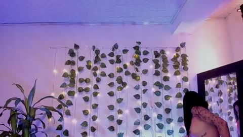 Snapshot of mariianadiaz1_ chatting on 02/06/25, 06:13 Maryyy online show from 02/06/25, 06:13