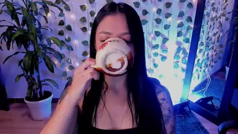 Snapshot of mariianadiaz1_ chatting on 03/10/25, 01:10 Maryyy online show from 03/10/25, 01:10