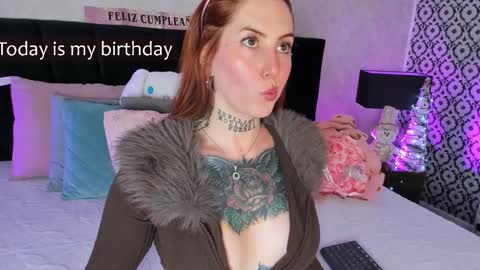 Mariana online show from 12/22/25, 06:16