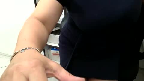 Snapshot of marikapikkola chatting on 06/05/26, 12:44 Mary... online show from 06/05/26, 12:44