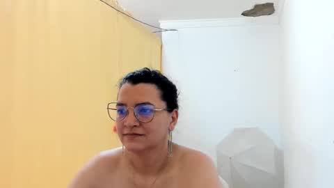 Snapshot of marilyn_garcia chatting on 05/16/26, 02:16 MARILYN SEXY online show from 05/16/26, 02:16