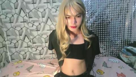 Snapshot of marimarxox1 chatting on 04/04/26, 11:40 marimarxox1 online show from 04/04/26, 11:40