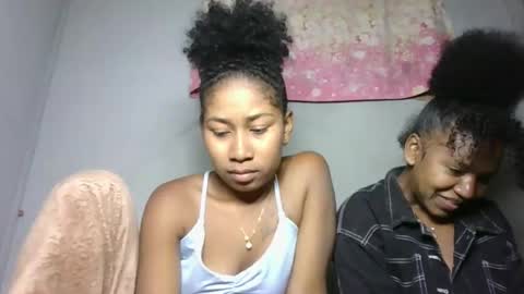 marina0506 online show from 12/17/25, 05:52