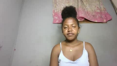 marina0506 online show from 12/22/25, 11:24