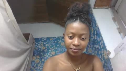 Snapshot of marinagold69 chatting on 05/30/26, 12:02 marinagold69 online show from 05/30/26, 12:02