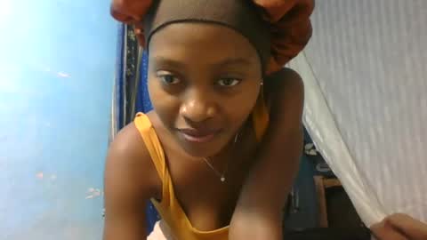 Snapshot of marinagold69 chatting on 06/14/26, 05:48 marinagold69 online show from 06/14/26, 05:48