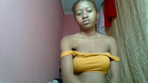 Snapshot of marinagold69 chatting on 07/15/26, 06:51 marinagold69 online show from 07/15/26, 06:51