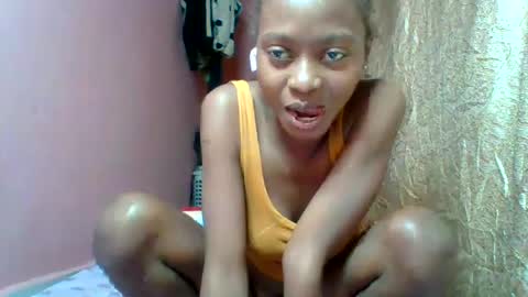 Snapshot of marinagold69 chatting on 07/25/26, 05:54 marinagold69 online show from 07/25/26, 05:54