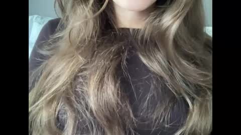 Snapshot of marinalovenow chatting on 02/27/25, 11:20 Marina online show from 02/27/25, 11:20