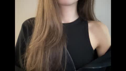 Snapshot of marinalovenow chatting on 03/04/25, 03:26 Marina online show from 03/04/25, 03:26