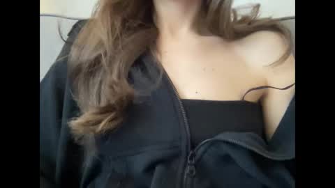 Snapshot of marinalovenow chatting on 03/12/25, 08:08 Marina online show from 03/12/25, 08:08